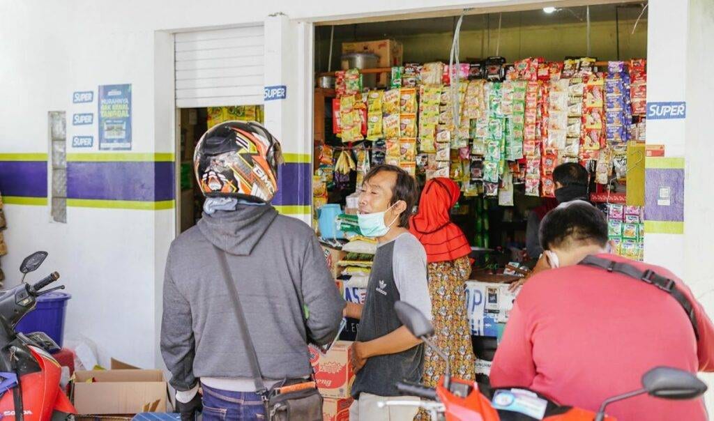 Contoh Desain Toko Kecil Depan Rumah Minimalis dan Menarik 1 desain toko kecil depan rumah