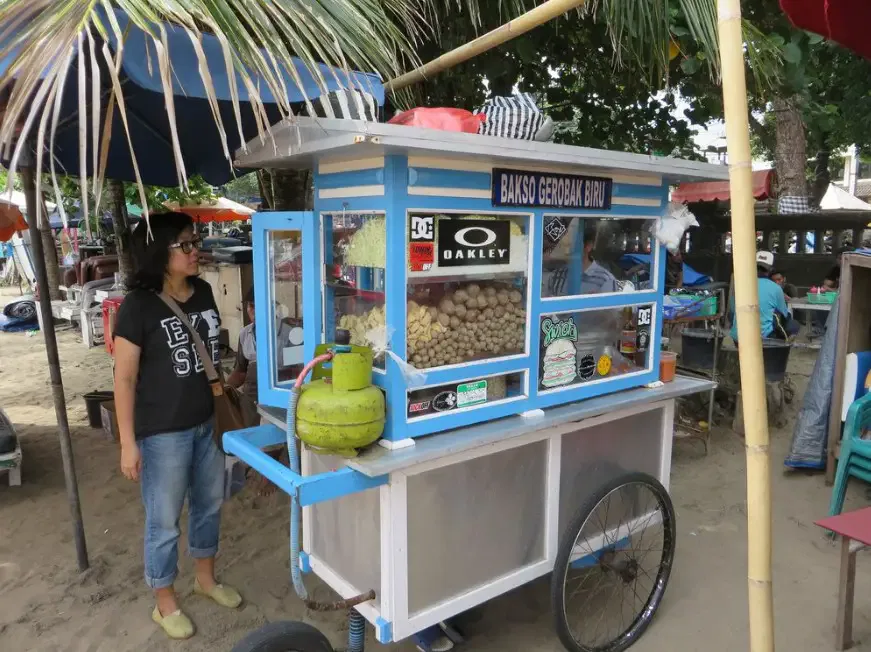 desain warung makan pinggir jalan