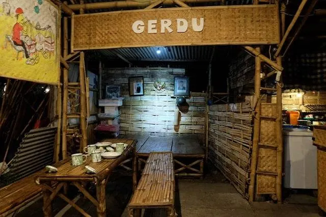 Kumpulan Desain Warung Kopi Sederhana di Kampung Terbagus 2 desain warung kopi sederhana di kampung