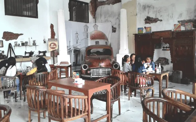 10 Desain Warung Makan Kecil Sederhana Terbagus dan Menarik 3 desain warung makan kecil sederhana