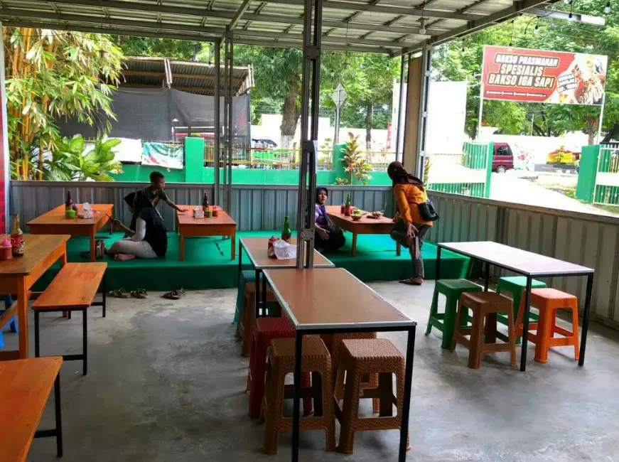 Kumpulan Desain Warung Makan Pinggir Jalan Bagus dan Sederhana 18 desain warung makan pinggir jalan