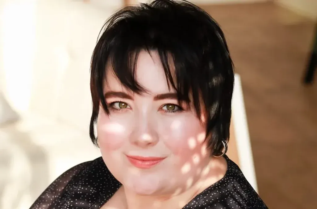 Kumpulan Model Rambut Pendek Wanita Gemuk Terbagus dan Cantik 17 model rambut pendek wanita gemuk